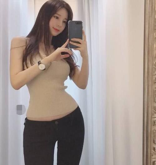 打底裤展现百分百的完美，被无数女人追捧着！