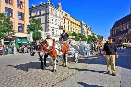 最喜欢请客的国家：吃饭人一般不能为单数，风景美丽吸引游客前往