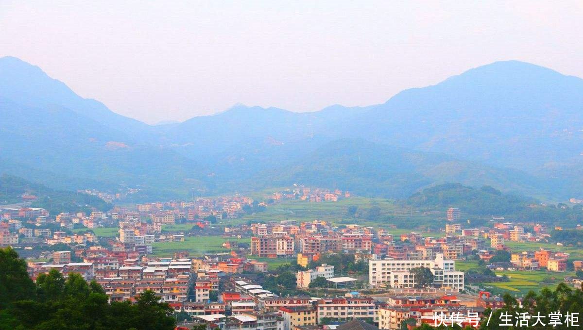 广西最“穷”的三个县城，一个在河池两个在百色，有你的家乡吗？