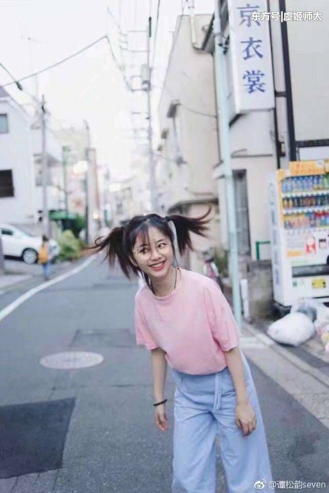 28岁的谭松韵没洗脸只涂口红就拍照, 真的是有颜任性啊