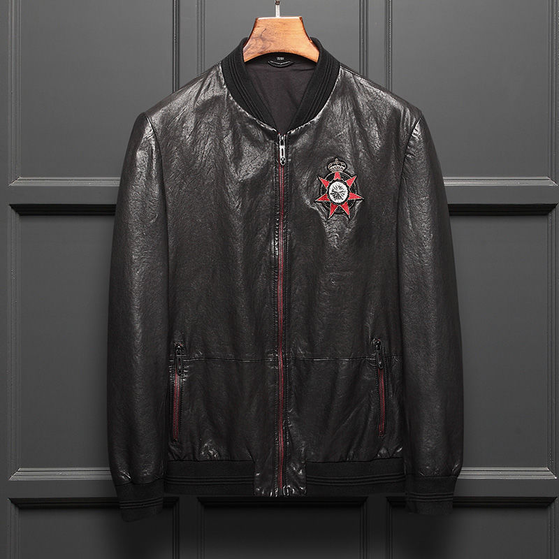 尽显潮流青春范儿的优质真皮皮衣，秋冬穿搭轻松解决