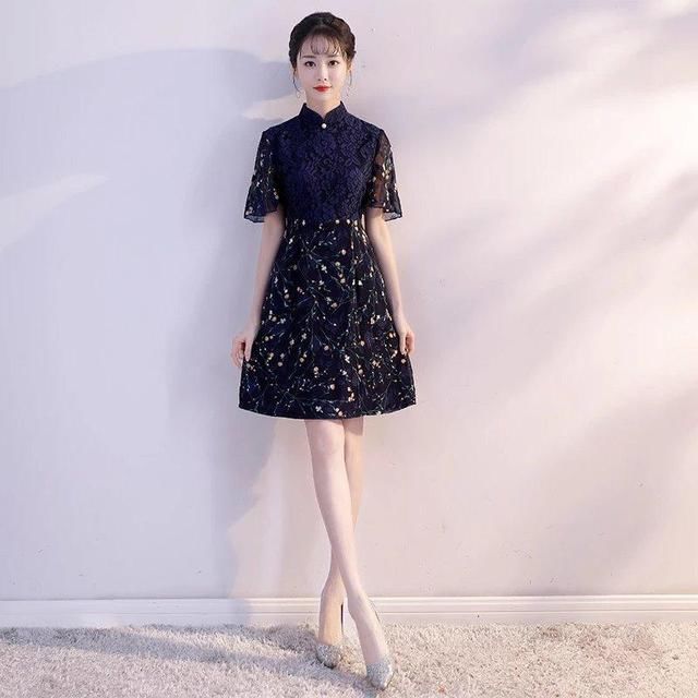 碎花时尚蕾丝旗袍，美得灵动，美得娇贵，美得洋气！