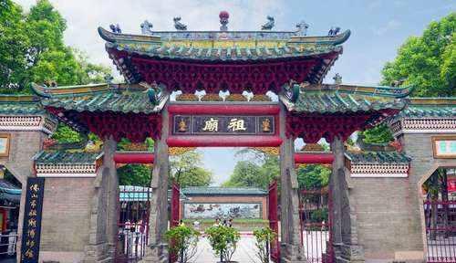 中国最委屈二线城市：GDP近万亿地铁却被邻城控制，还可能被合并