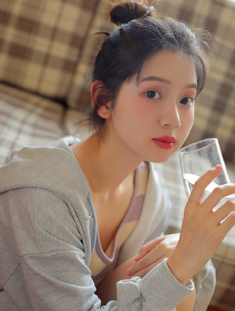 『白皙』少女风美少女战士白皙迷人写真,锁屏图片,手机壁纸