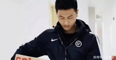 『 顺丰』快递员不配穿耐克? 我们都被京东和美团员工眼红了，顺丰员工: