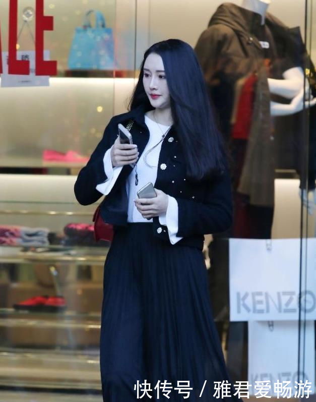  [甘心]街拍穿搭：一句顺其自然，里面包含了我多少绝望和不甘心！