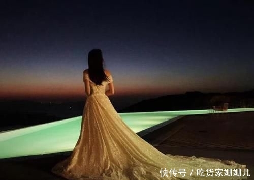 【婚纱】郭碧婷的浴球婚纱,热巴的星空婚纱,都输给了baby的风铃婚纱