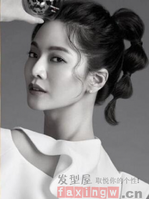 马尾辫也有新扎法 简单造型也有大时尚