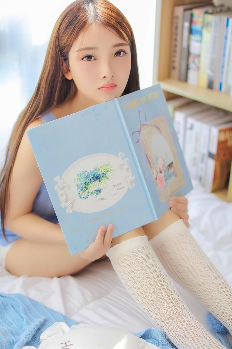 长腿美女清新性感私房写真图片