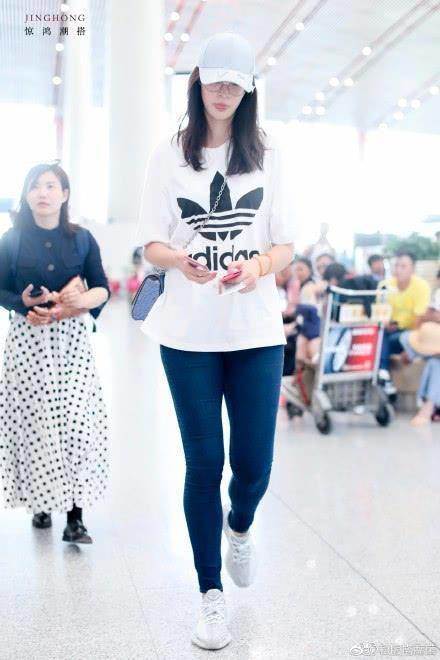 惠若琪穿紧身裤快被大腿撑爆了勒出大腿肌肉，网友：好强壮的腿！