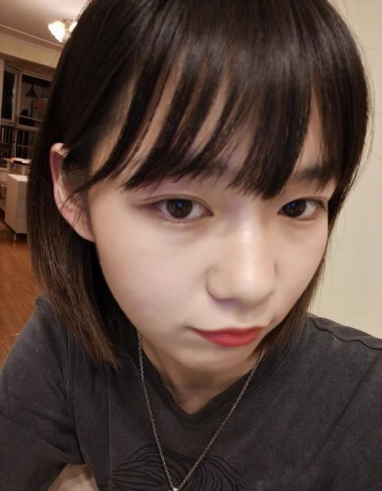  「蓝色」段奥娟的休闲服装也能尽显大气！治愈蓝色系穿搭，满满时尚风格