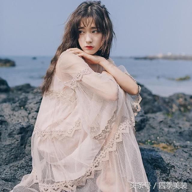 今年流行的小个子连衣裙，人人都显高