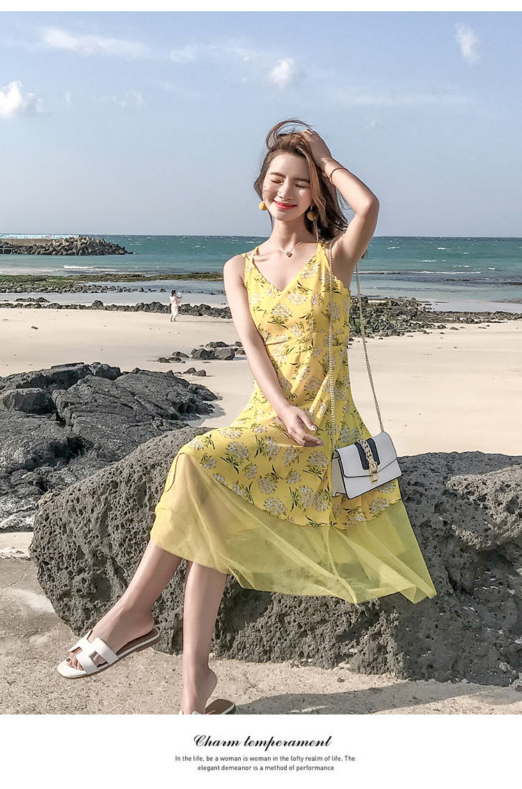 比基尼太露了!东方美人都这样穿沙滩裙，迷人美的让人心醉