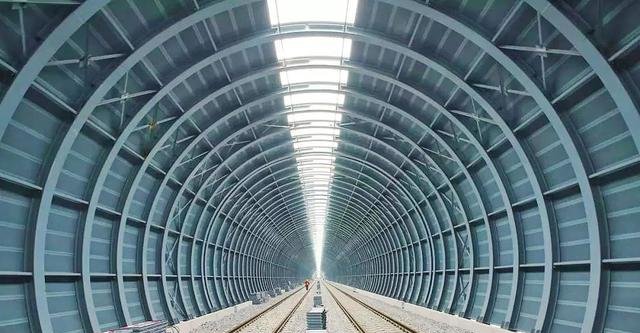  #高铁#陕西将建设的一条高铁线，将构成陕西南北向高铁主骨架，设站6座