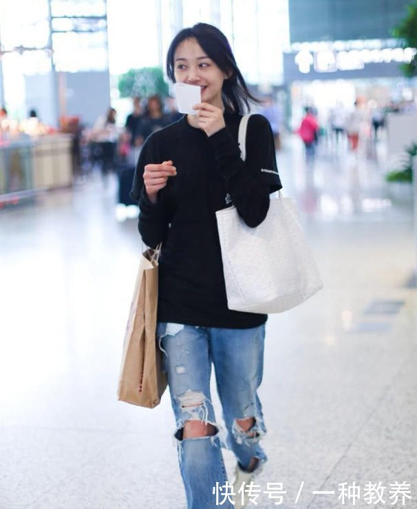 郑爽长发旧照流出，胖10斤的她依旧是“漫画腿”界的王者！