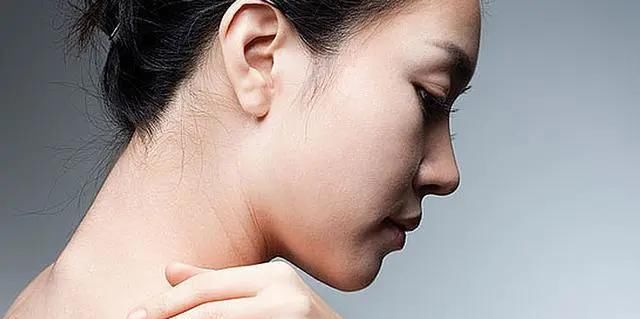  『快速』名门泽佳:女孩子应该如何全身有效美白皮肤?教你几招快速搞定!
