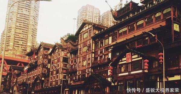 中国长江流域十大城市排行榜，武汉第四、第一名是国际化大都市！