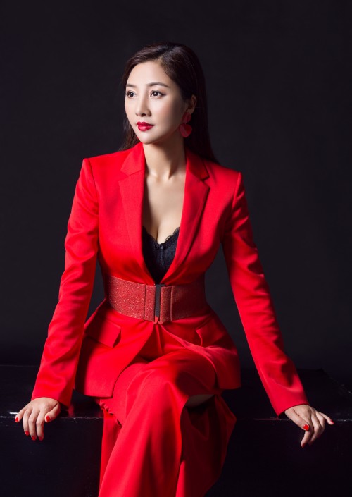 走近尚雅媛国际医疗集团总裁齐伽娮