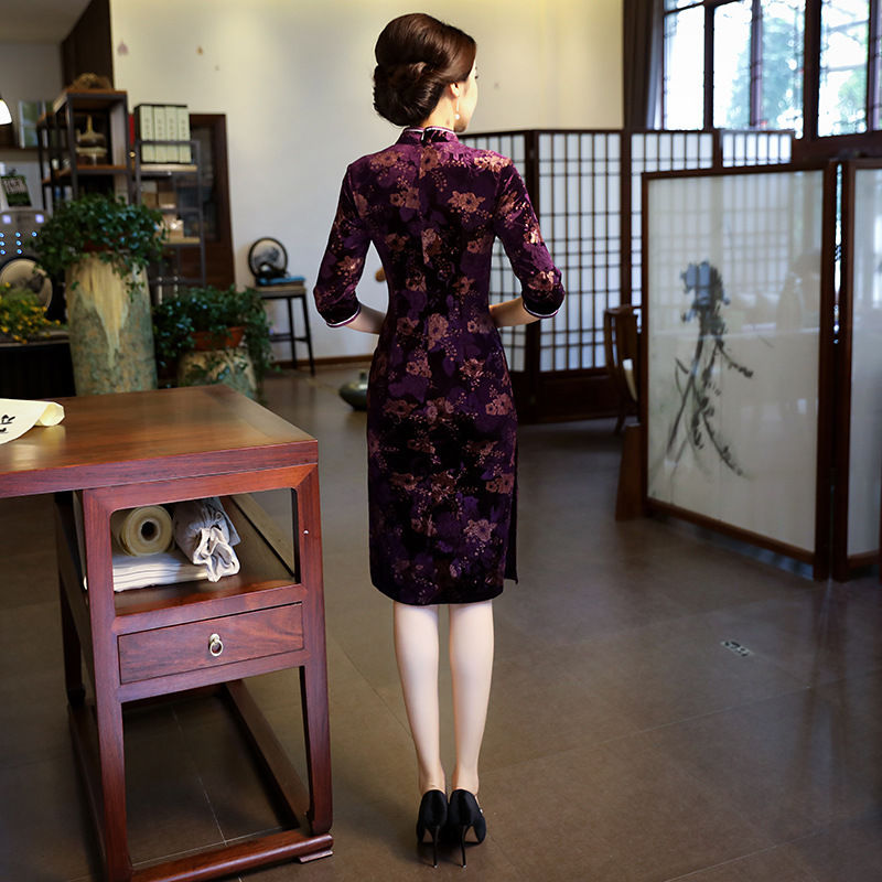 复古丝绒旗袍裙，穿出女性优雅贵气