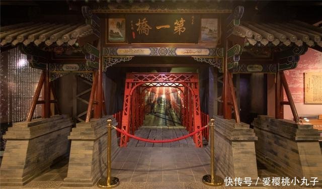  「唯一」它是黄河上修建最早，也是唯一保存至今的钢架桥，今年