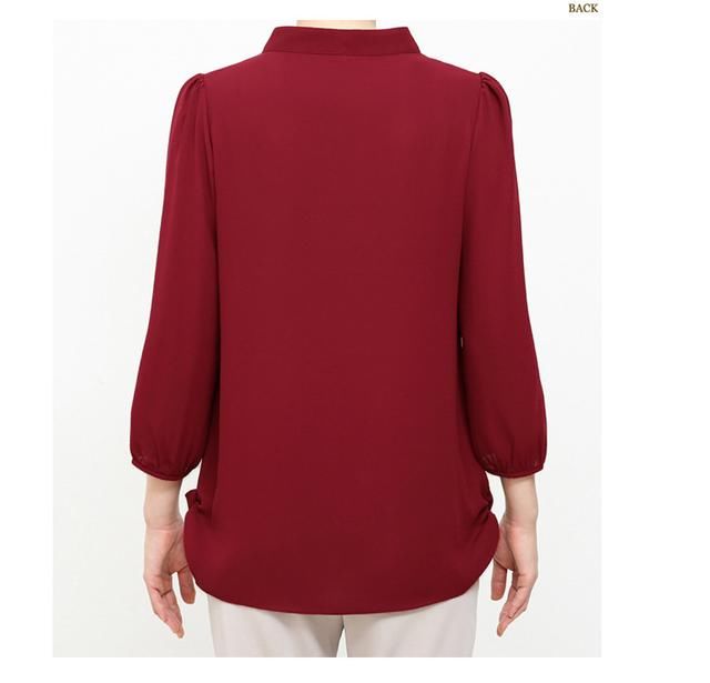 秋季别老是穿裙了！穿一件合适的小衫才合适，显瘦洋气还保暖呢