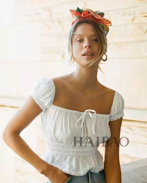 现在的女明星都流行穿这件?适合大胸妹的衣服终于有了!