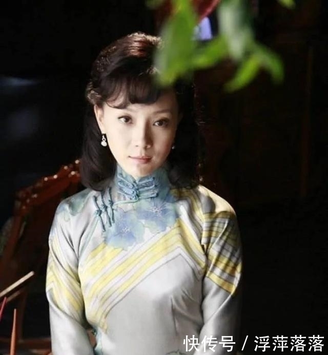  『女人』陈数董卿时隔一年再同台：42岁比22岁更美的女人，赢在了哪里？