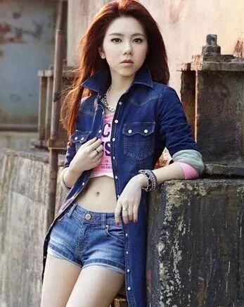 邓紫棋不再土土的，不穿皮裤的她美出了本该有的女人味了