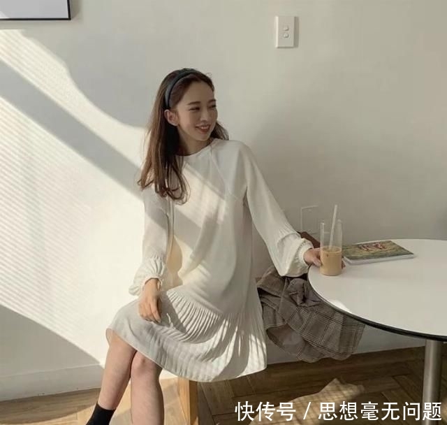  白鞋@小白鞋输了？今春这6双鞋才是真的火！还特舒服！