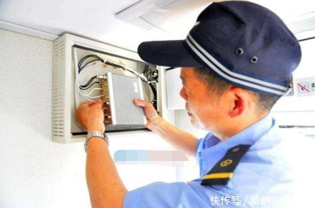  「列车」为什么连上了列车里的WIFI，却不能用乘务员不小心道出
