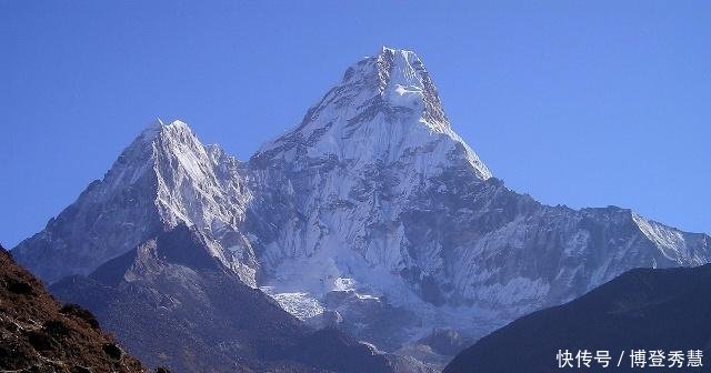 美国“第一山峰”与中国“第一山峰”对比，没有对比就没有伤害！