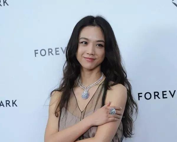  #偏分#发型有多重要？扁平大脸会知道