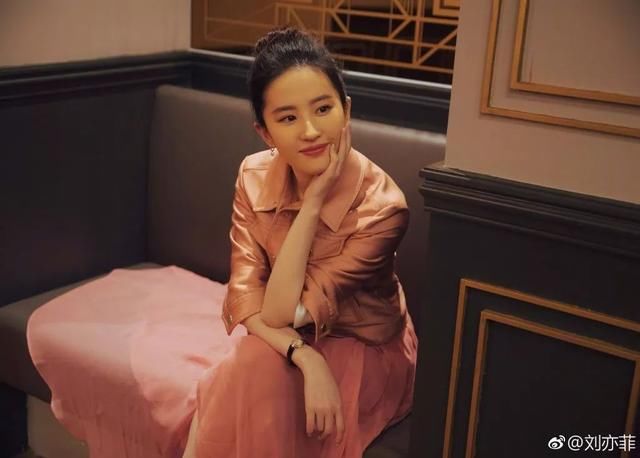 照着这篇做发型，夏日清爽又大方