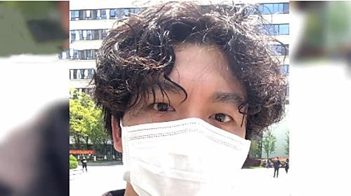  【小伙】杭州一小伙做完发型后崩溃，怒斥店家：换件衣服可以上街去讨饭了