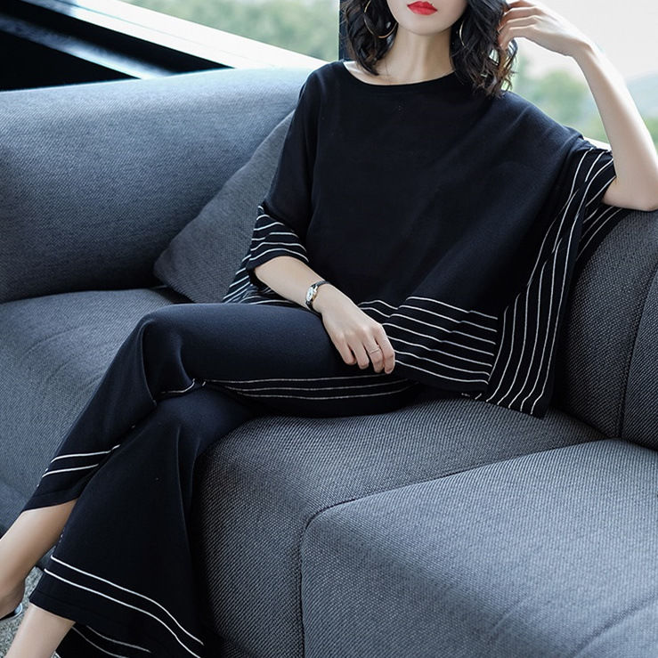 有一种阔腿裤套装,搭配尖头鞋,比连衣裙还好好看百倍