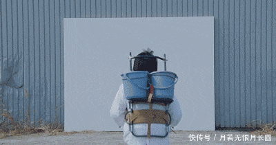  「GIF」GIF搞笑趣图：你玩这个多长时间了！我怎么不行啊！总是打到自己