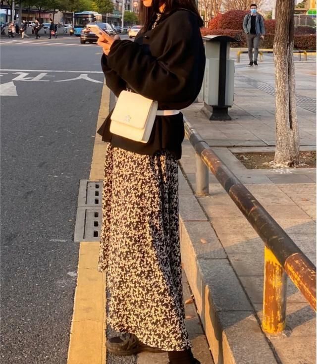  「女生」衣品好的女生，一般会穿这几种碎花裙，早春必穿时尚单品