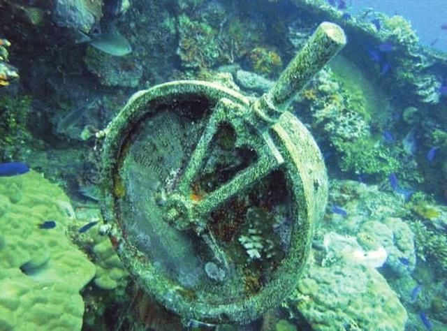 海南海底的400年古村庄，退潮后海底还有平坦农田