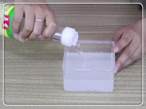 皮肤又黑又暗黄，自己在家就能做美白溶液，效果超赞！