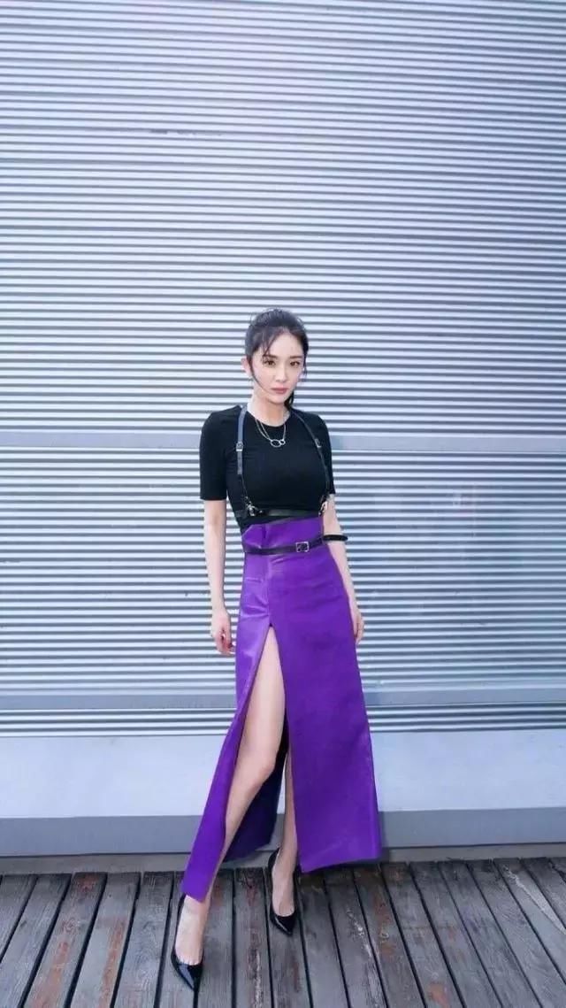 当杨幂与徐璐同穿黑色抹胸裙，网友：终于知道清新和油腻的差距了