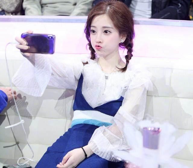 冯提莫正式回应“会计门”事件!网友:撒最扯的谎,吃最简单的饭