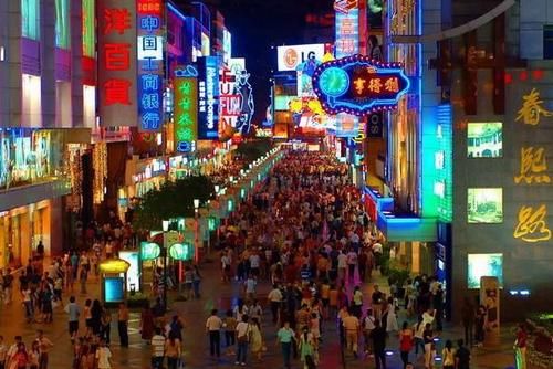  【我国】我国排名前三“网红”城市：重庆依旧位居首位，网友：