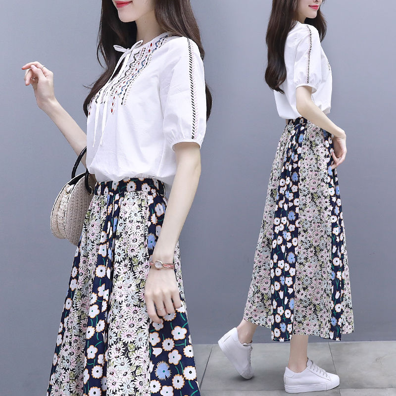 下半身胖的女人，千万别穿旗袍!反季真丝衫洋气显瘦，关键还实惠