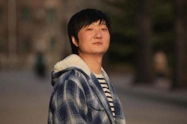  反目成仇■潘粤明鲜肉的一生，与董洁结婚4年反目成仇，现如今还没走出？