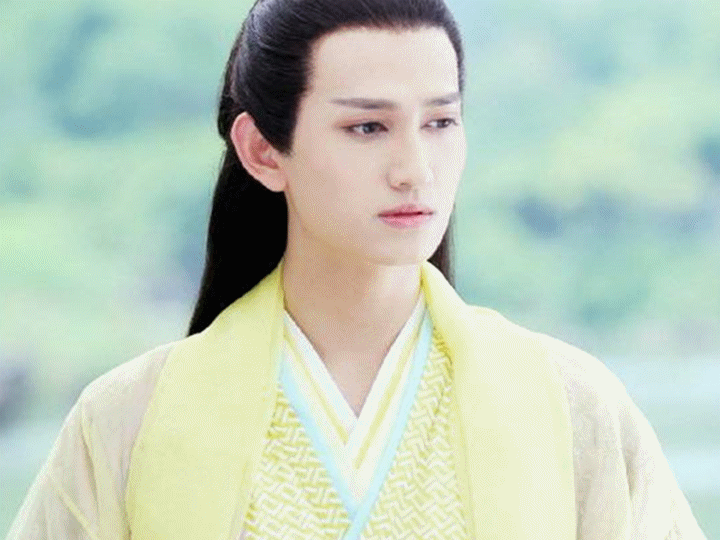 张雪迎■无意被哥哥带入娱乐圈,如今一炮而红,而他出道20年却不为人知