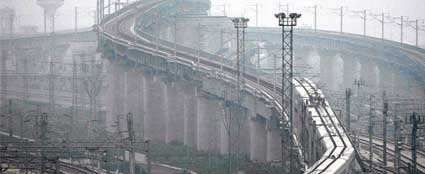 2年亏损49亿，2年后却年赚300亿，堪称中国翻盘最快的高铁