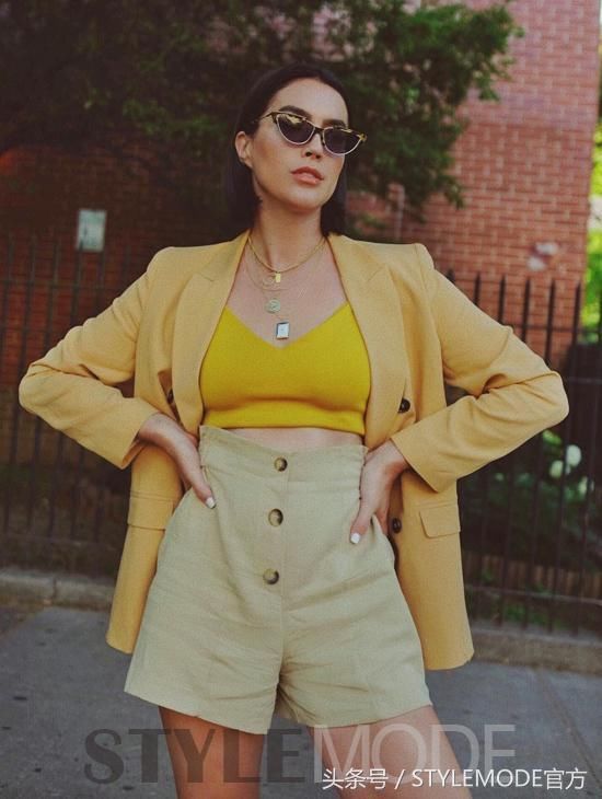 小小纽扣 竟成为夏日风穿搭的点睛之笔？