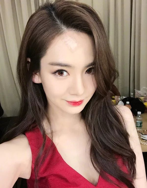 安利| 你的咬唇和高贵妃一样没气色?N种咬唇妆为什么只选这一种!