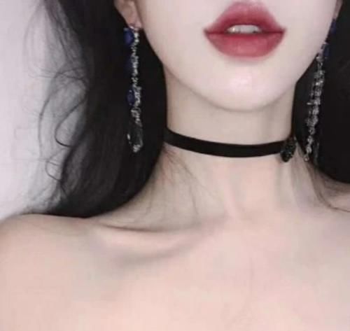 润唇膏|涂口红前要先涂润唇膏吗?98%的女生都搞错了,难怪唇色越来越深!