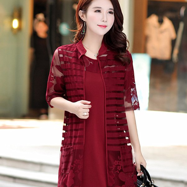 妈妈出门,就要穿的年轻漂亮,新款妈妈装,走哪儿都出众